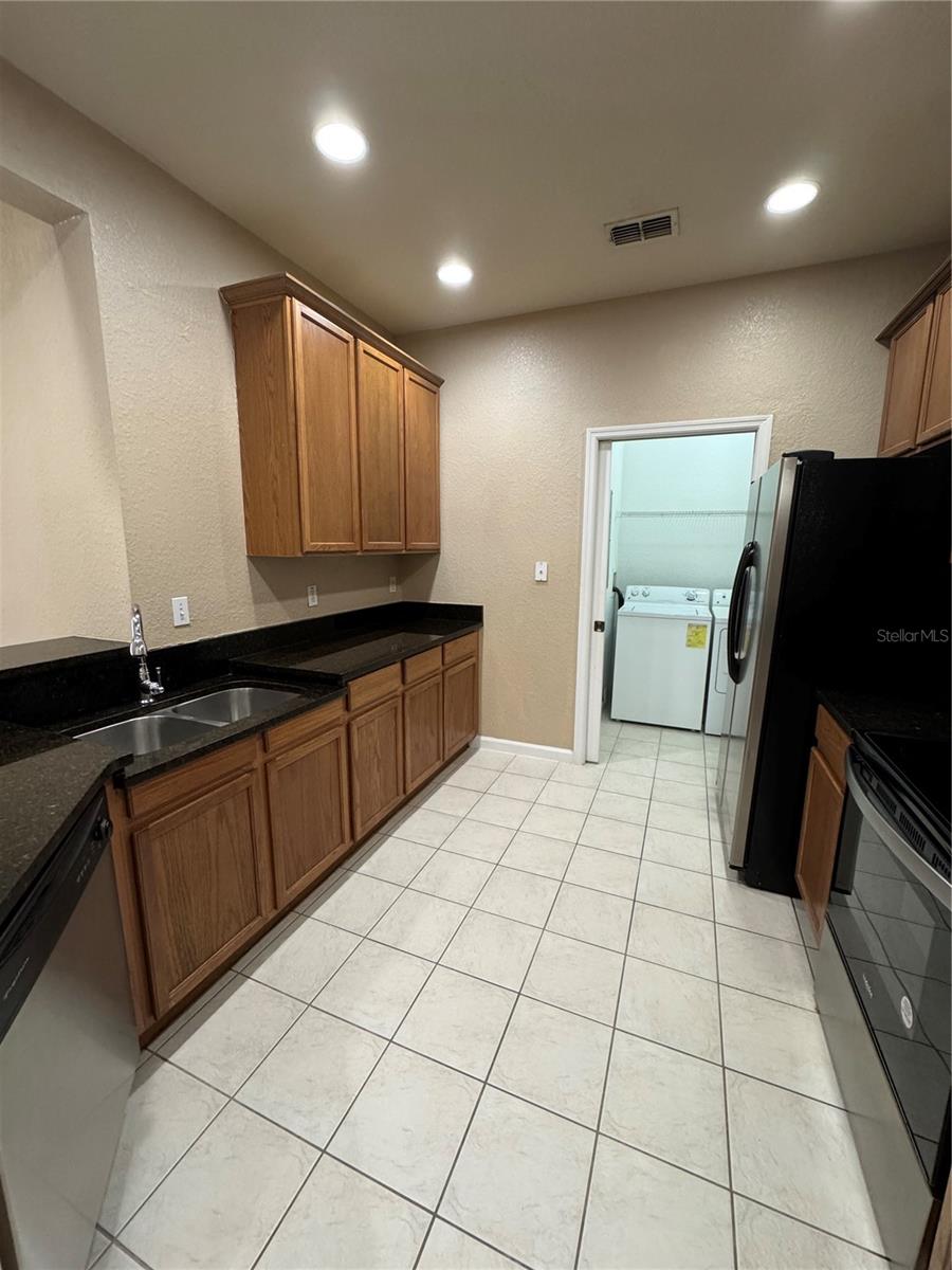 FLORA RIDGE CONDO PH 7 BLDG 12 - Residential