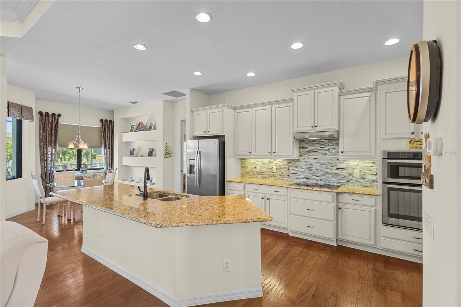 HARBOUR WALK - Residential