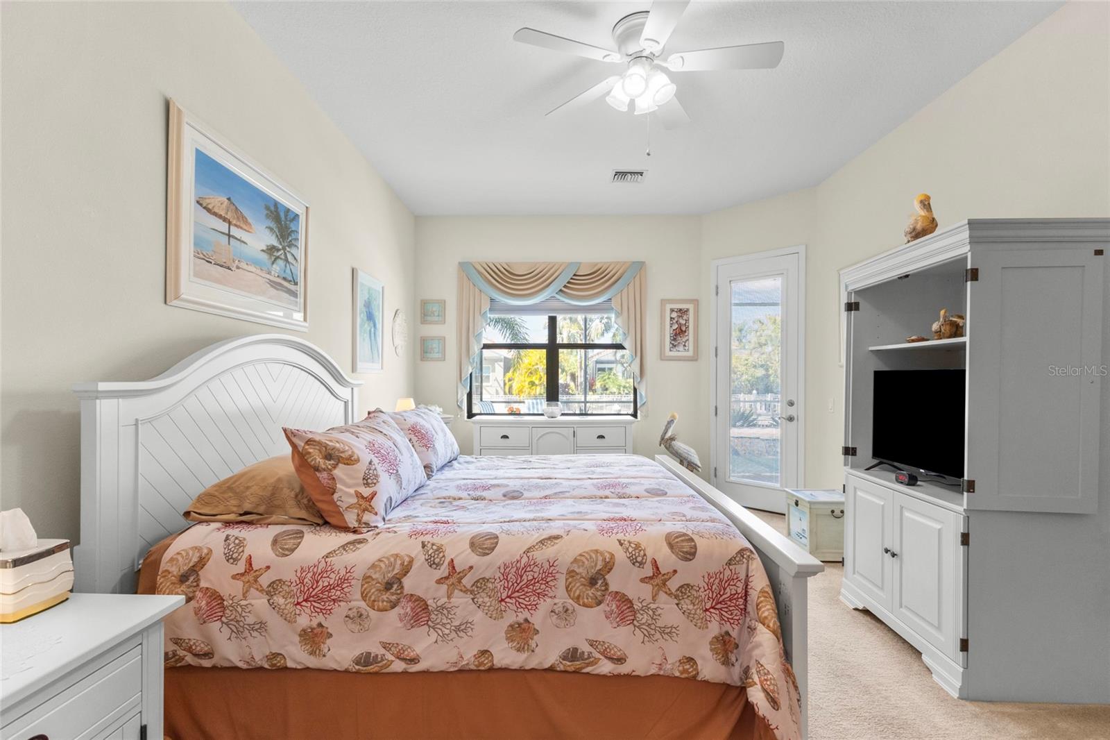 HARBOUR WALK - Residential