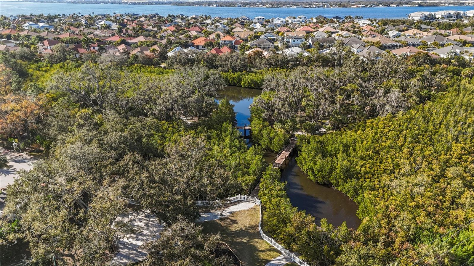 HARBOUR WALK - Residential