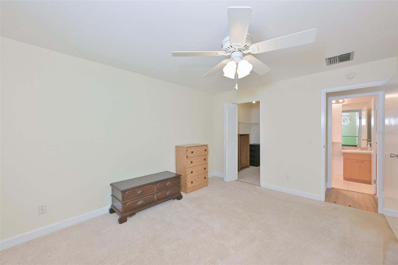 CAMBRIDGE H CONDO - Residential
