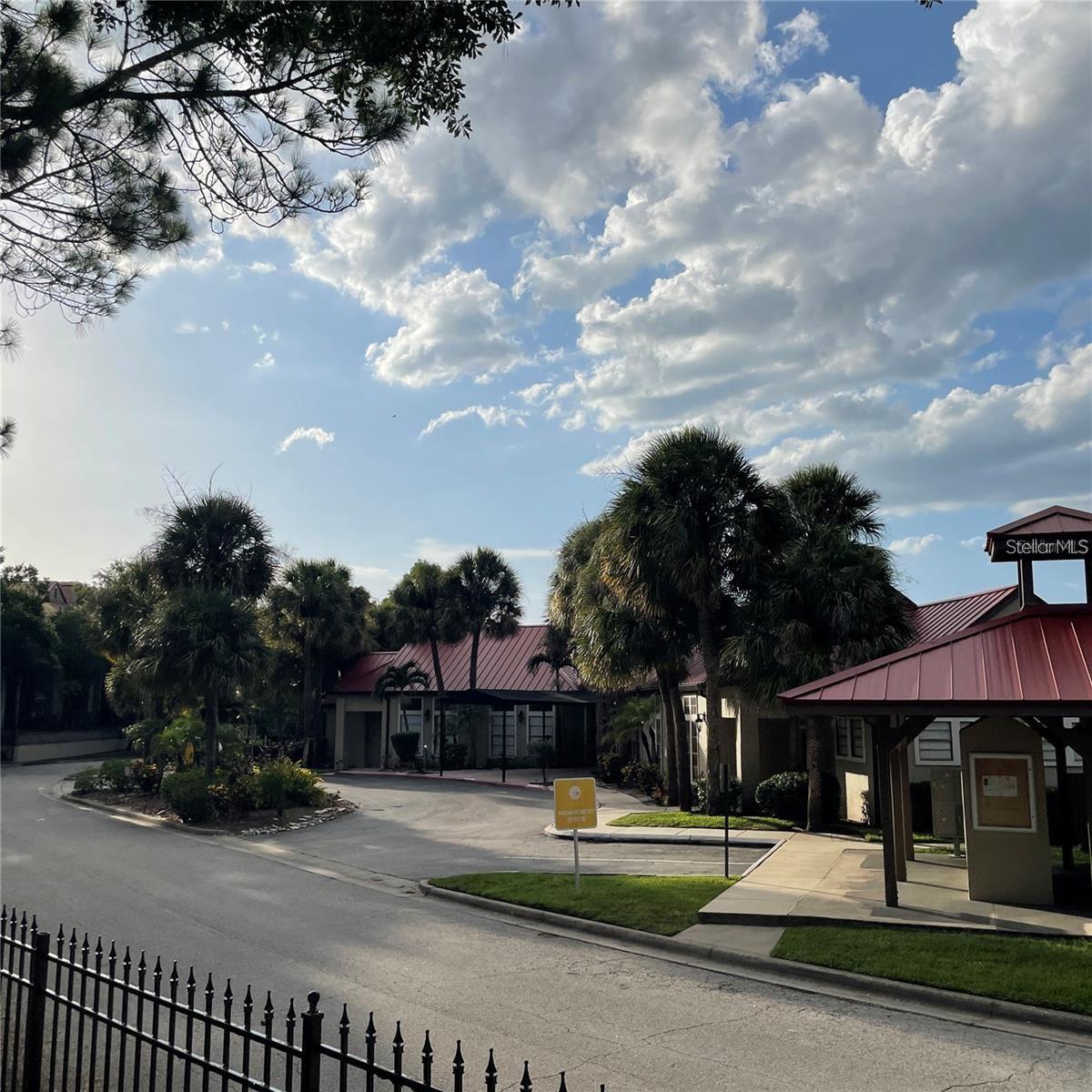 OASIS AT PEARL LAKE A CONDO - Residential Lease