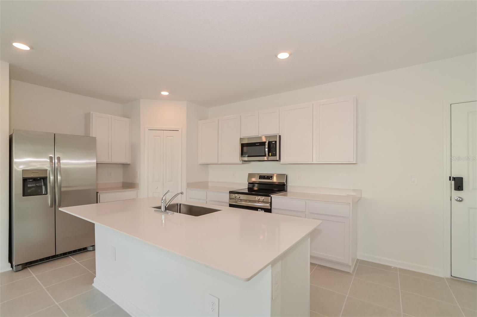 PEACE CRK RESERVE - Residential Lease