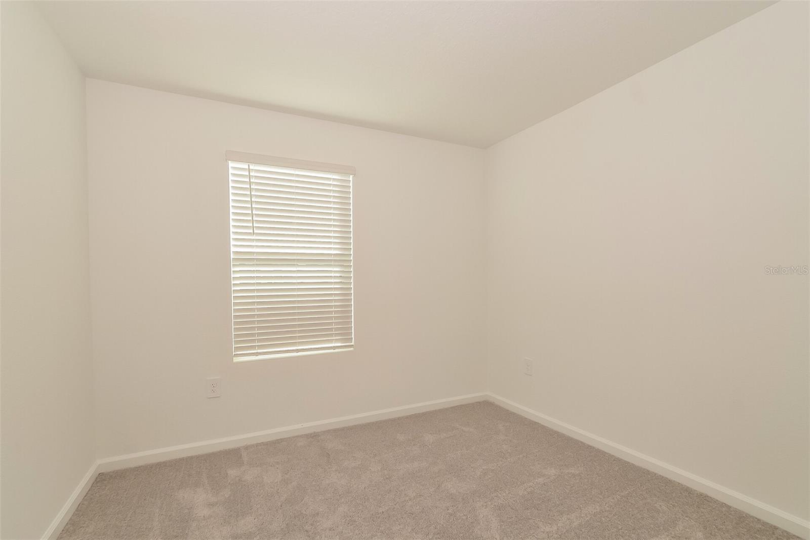 PEACE CRK RESERVE - Residential Lease