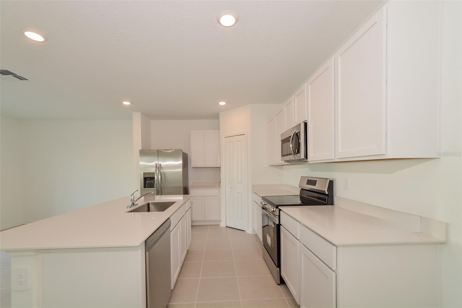 PEACE CRK RESERVE - Residential Lease