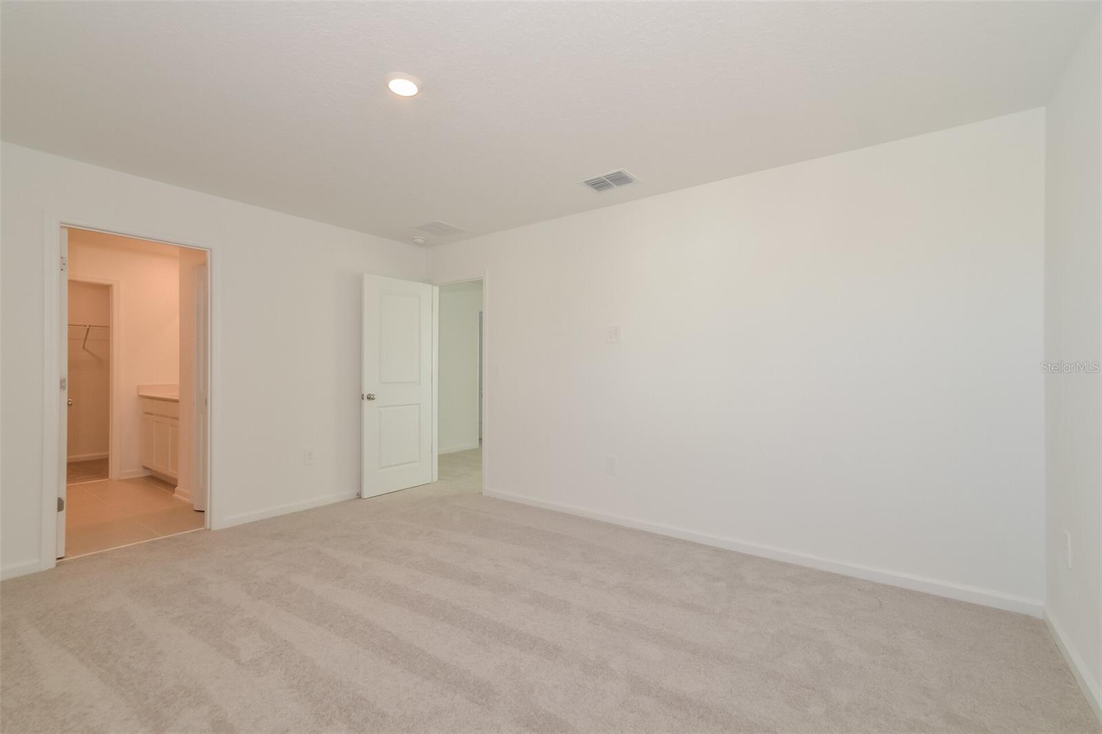 PEACE CRK RESERVE - Residential Lease