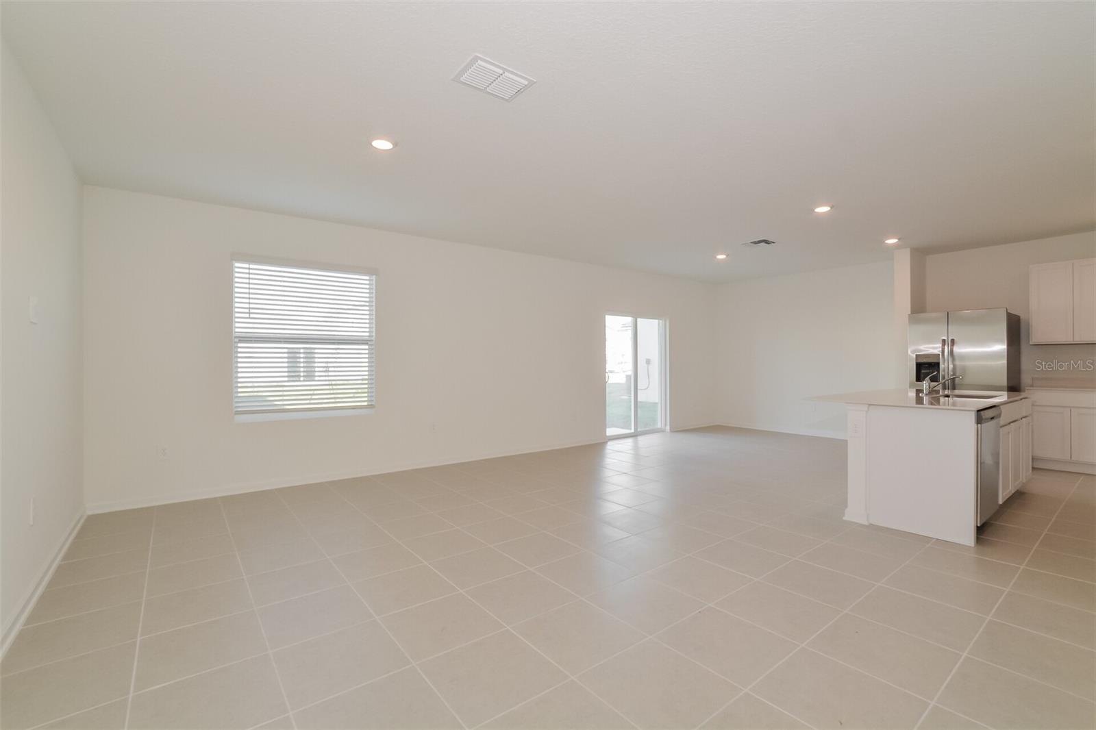 PEACE CRK RESERVE - Residential Lease