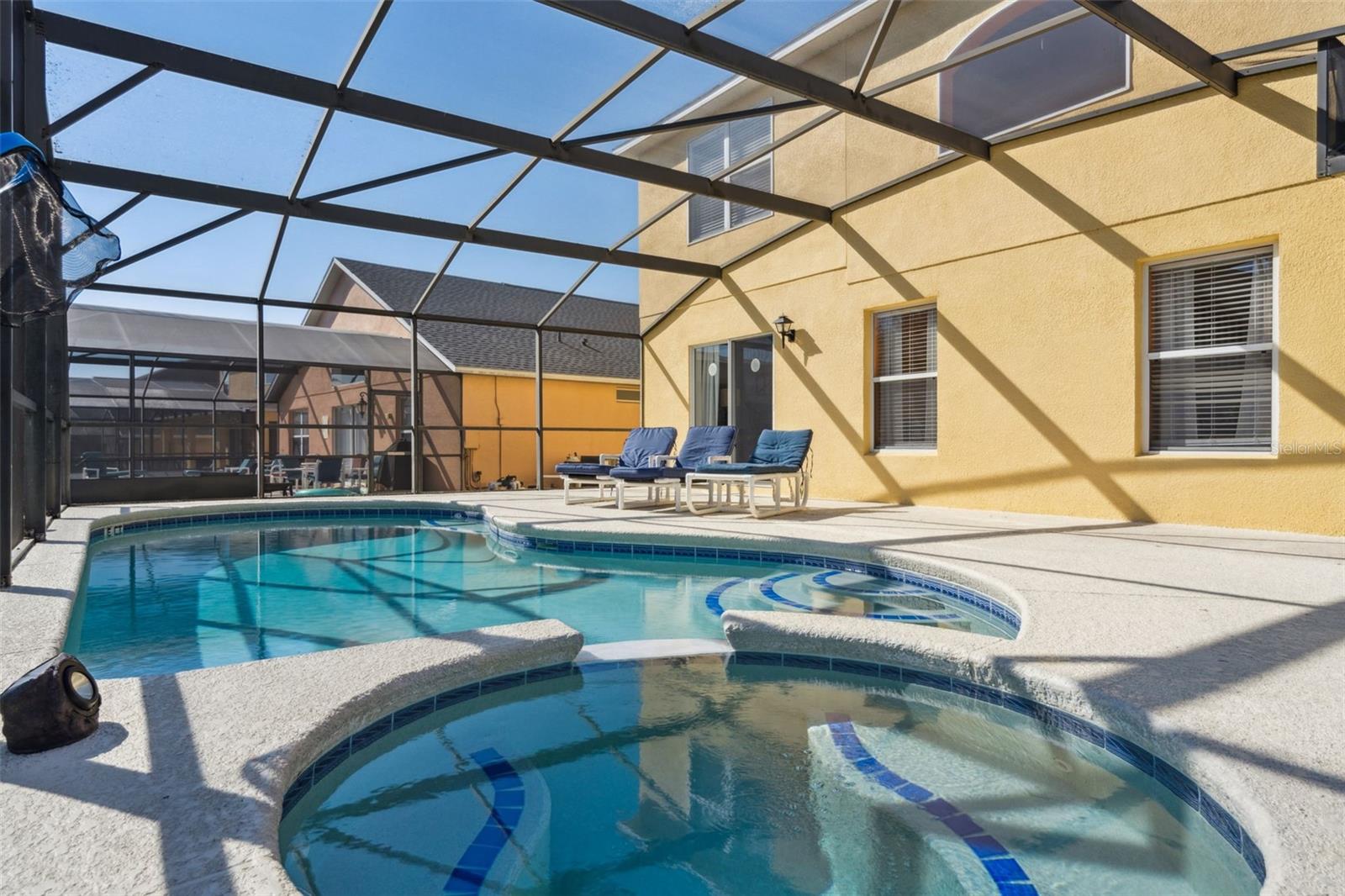 8598 SUNRISE KEY DRIVE