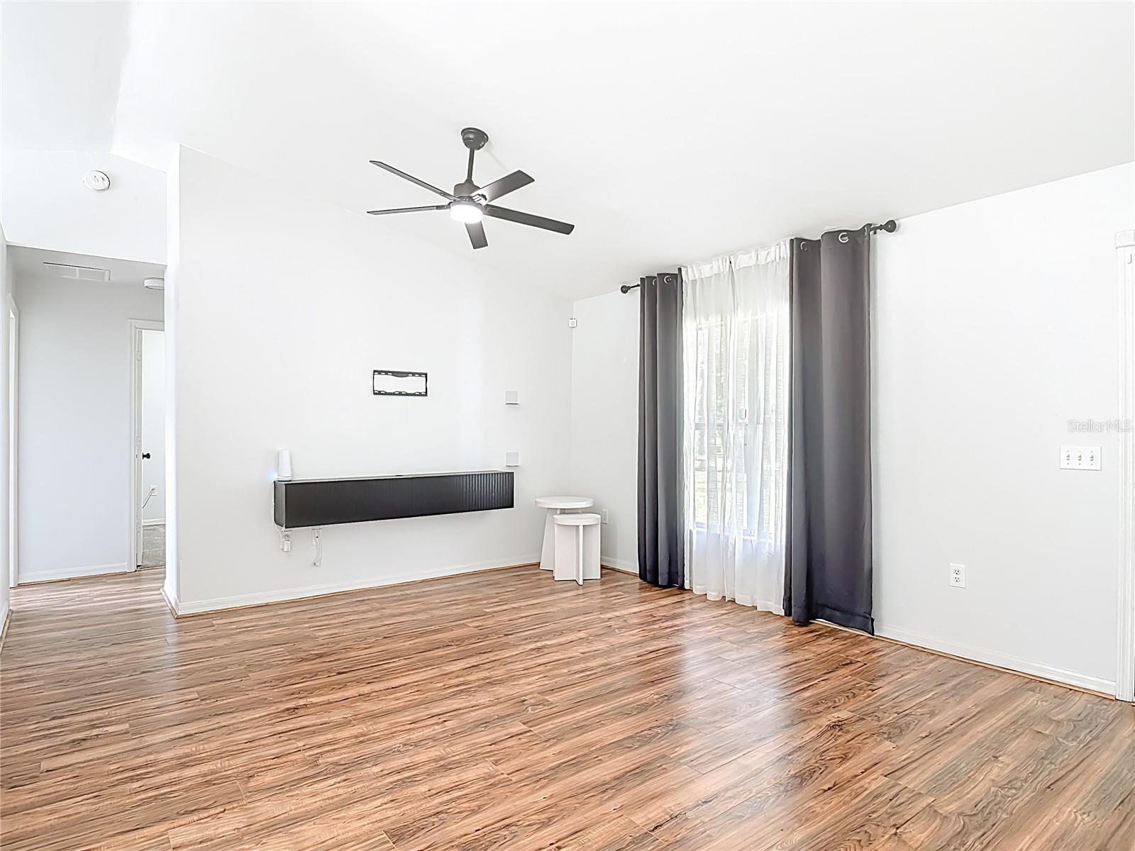 WEST HIGHLANDS - Residential