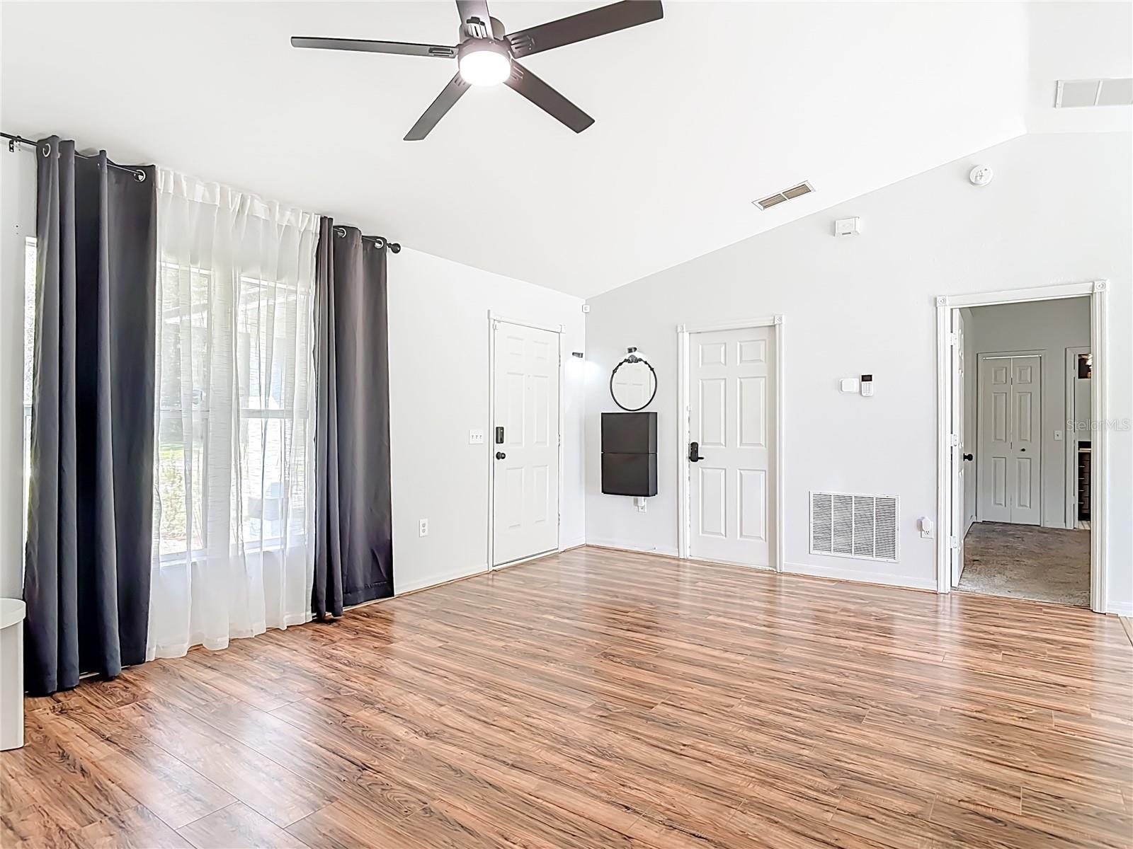 WEST HIGHLANDS - Residential