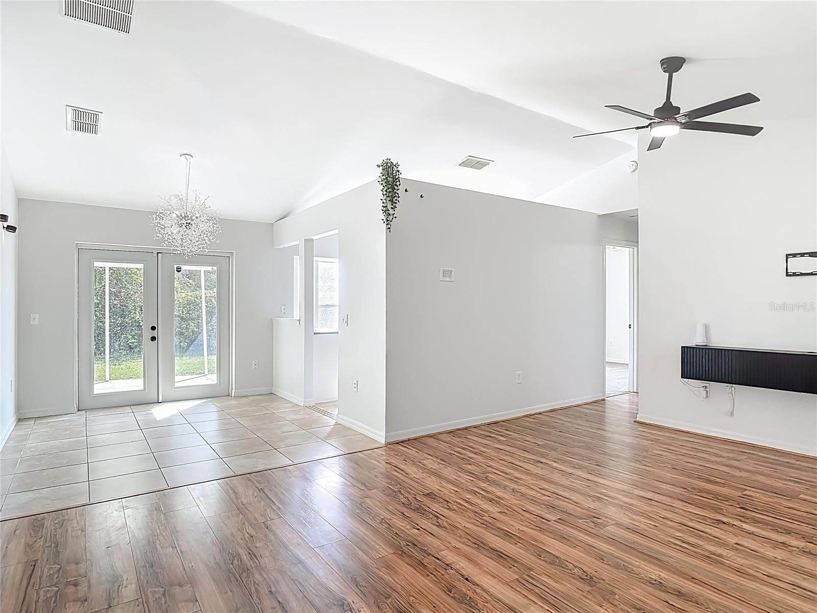 WEST HIGHLANDS - Residential