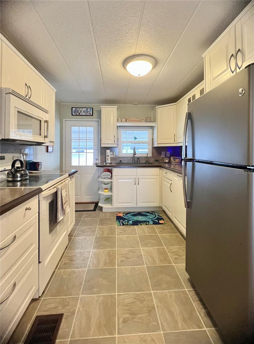 FAIRWAY VILLAGE MOBILE HOME PARK UNREC - Residential