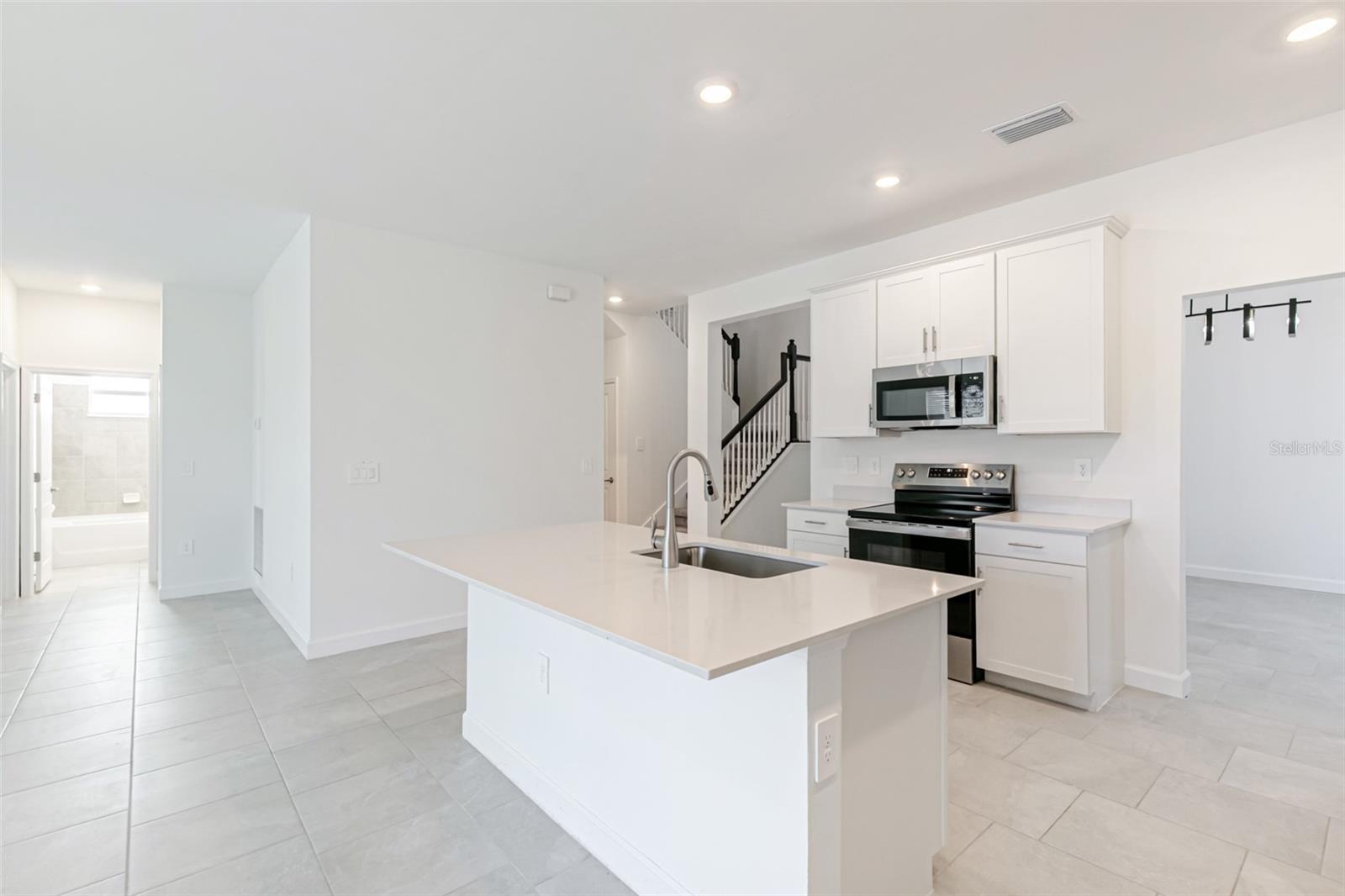 BAYSHORE RANCH - Residential