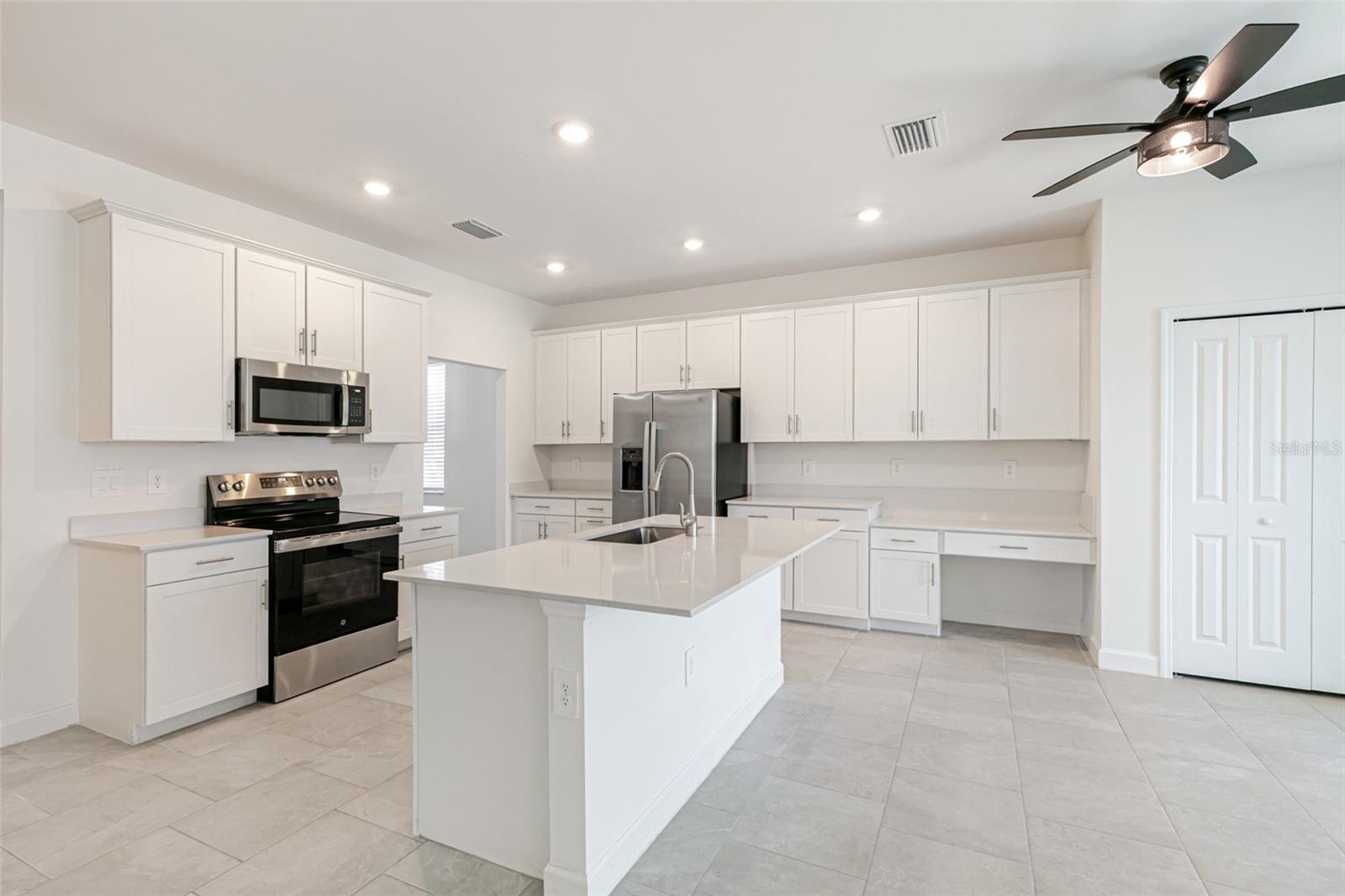 BAYSHORE RANCH - Residential