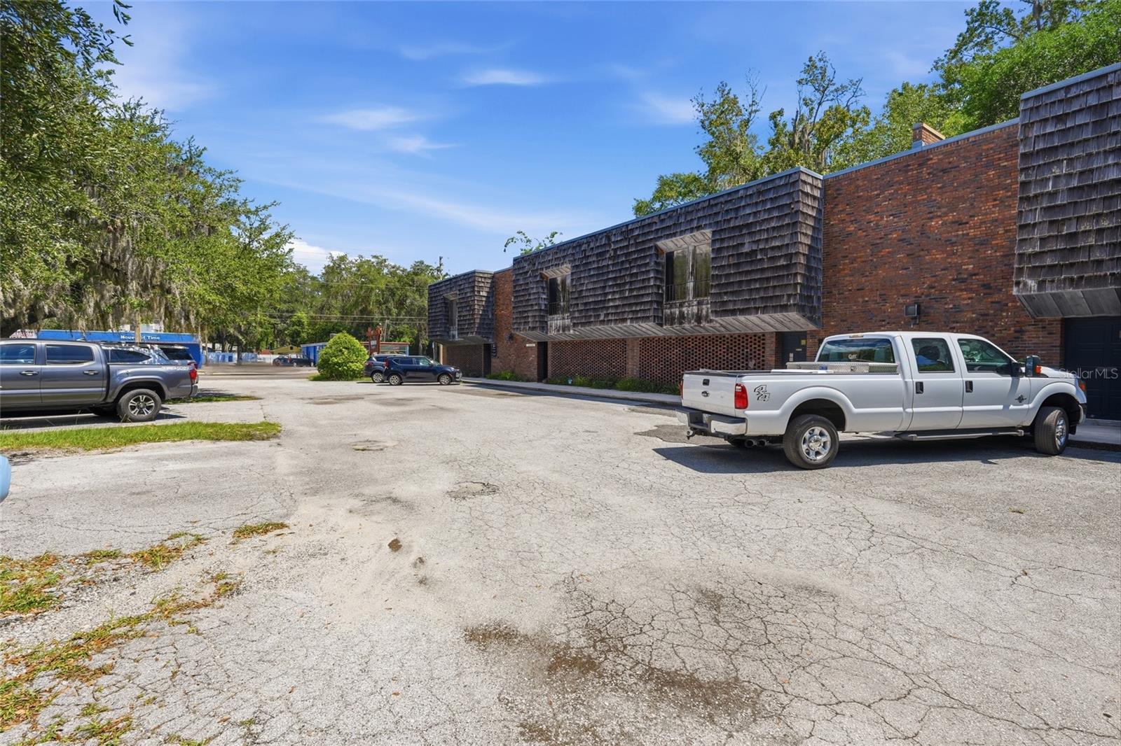 711 NW 23RD AVENUE 3