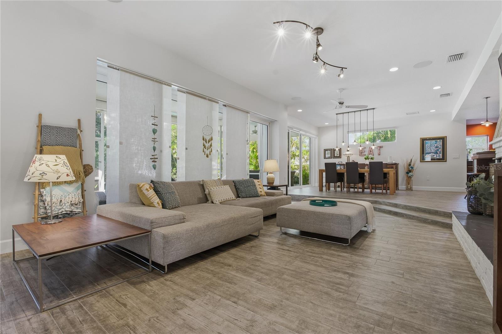 OZONA SHORES - Residential