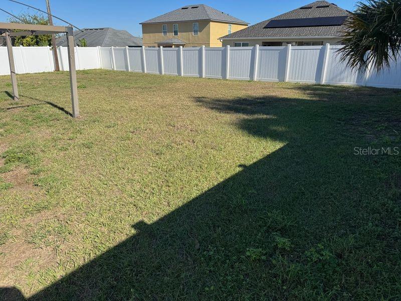 LEESBURG ASHTON WOODS - Residential Lease