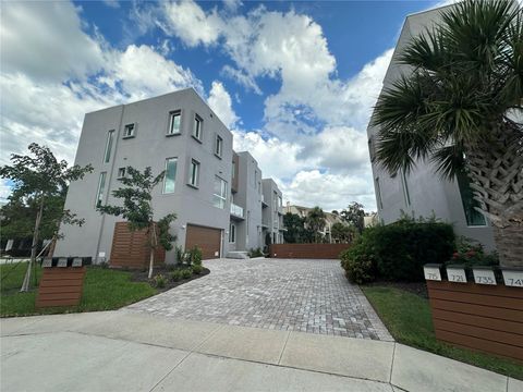 A home in SARASOTA