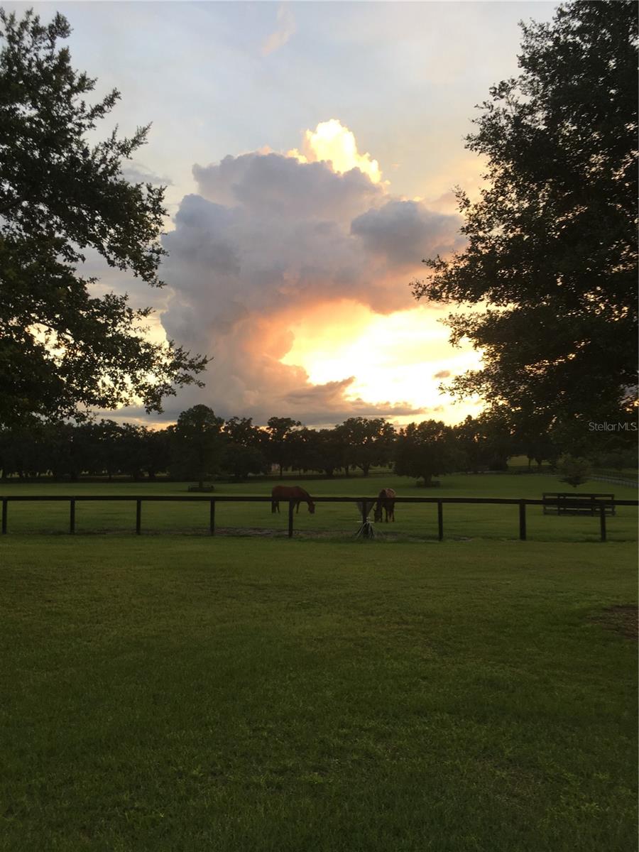 ACREAGE NON-SUBDIVISION - Residential