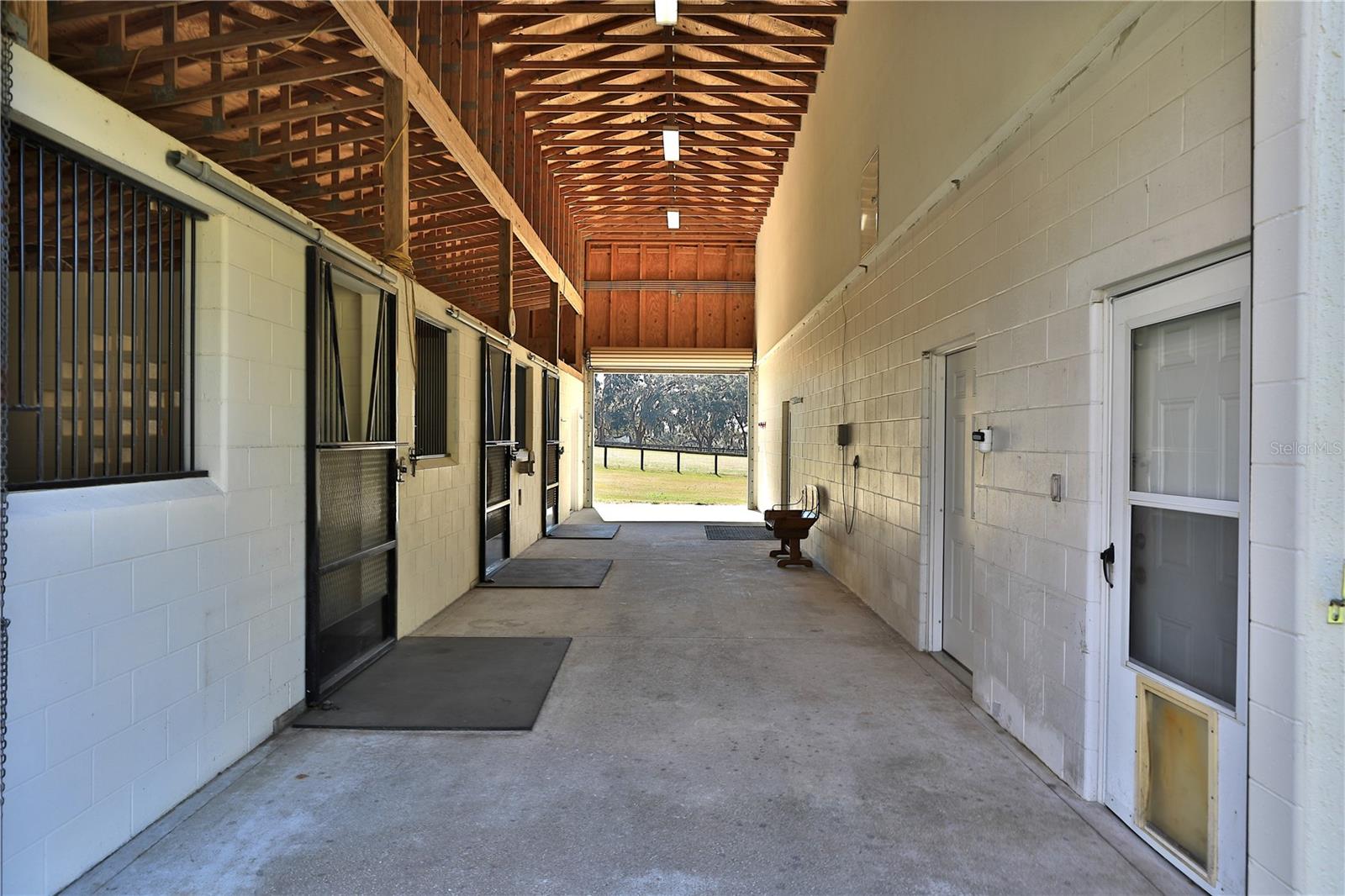 ACREAGE NON-SUBDIVISION - Residential