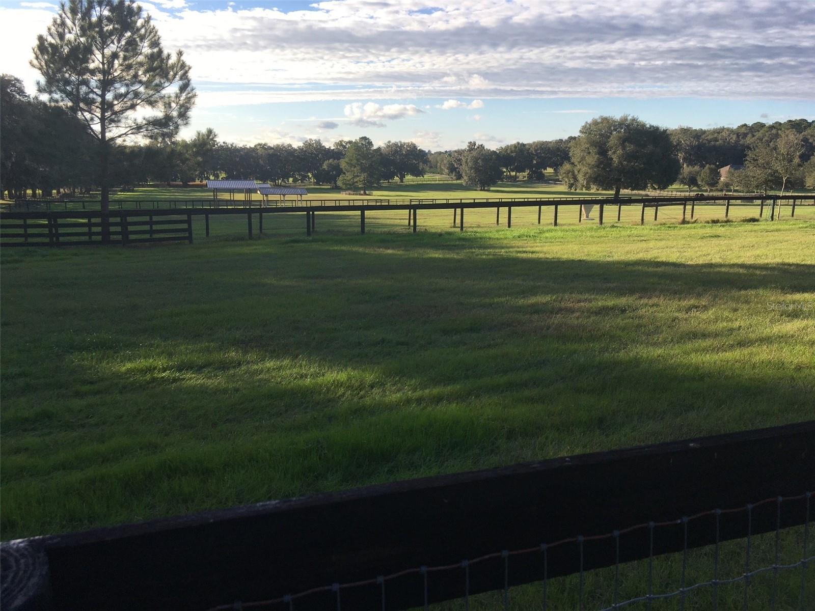 ACREAGE NON-SUBDIVISION - Residential