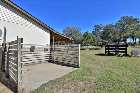 Tiny photo for 9549 NW 80th Avenue, Ocala, FL 34482 (MLS # OM717931)