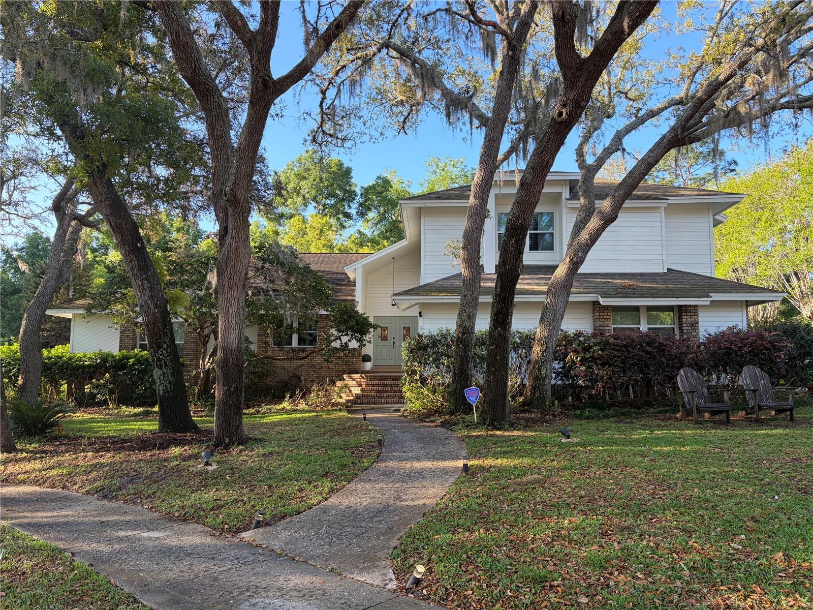 104 STONEBROOK COURT