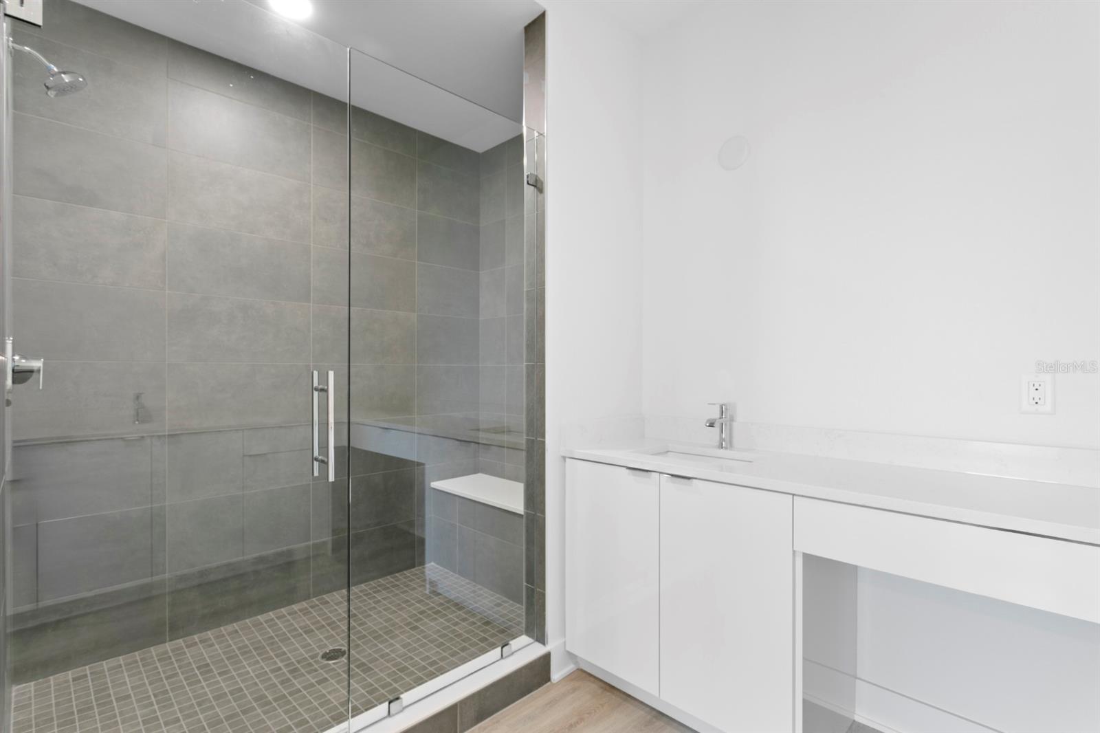 THE RESIDENCES AT TOWN CENTER - Residential