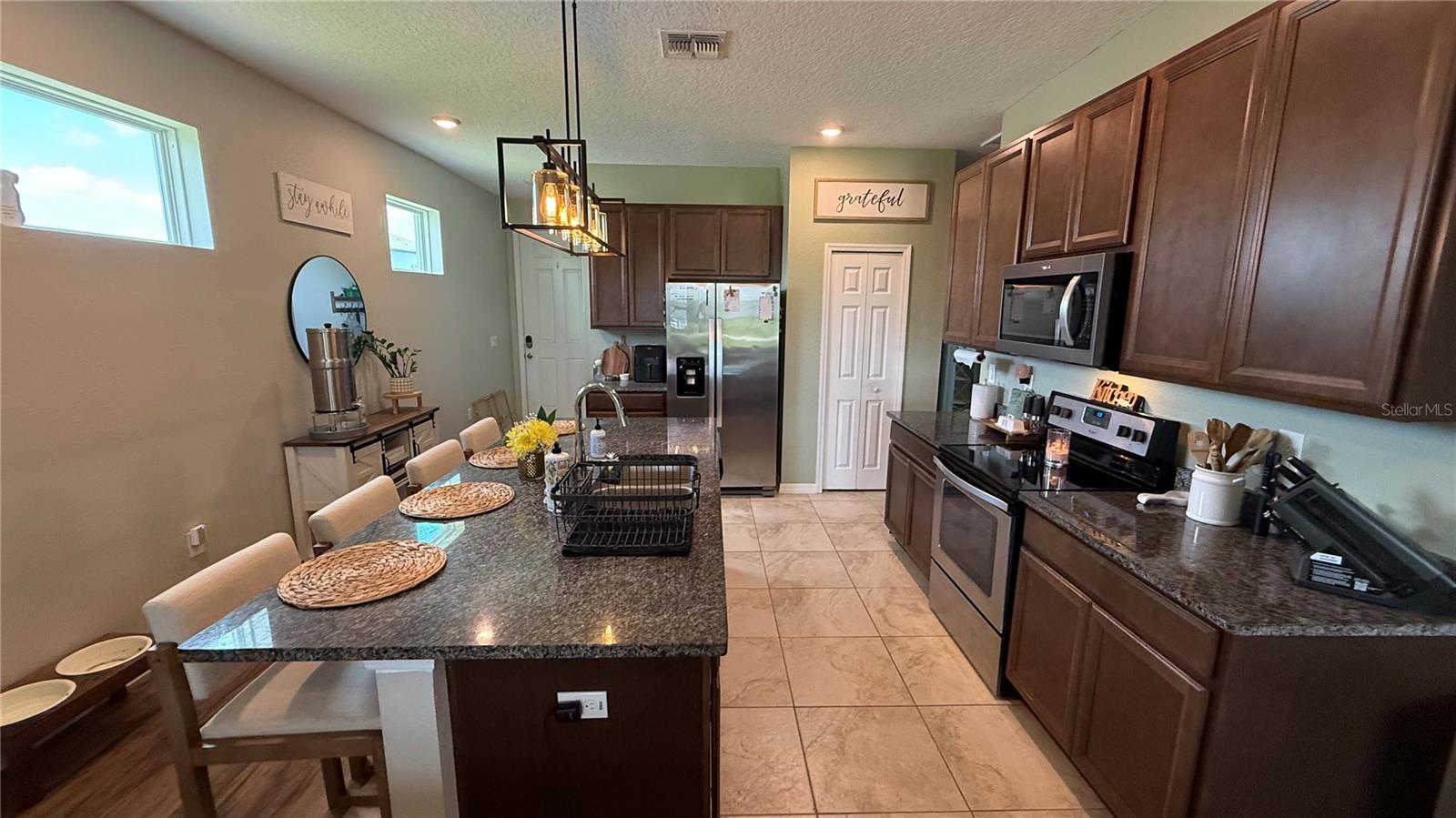 722 LADYFISH LN