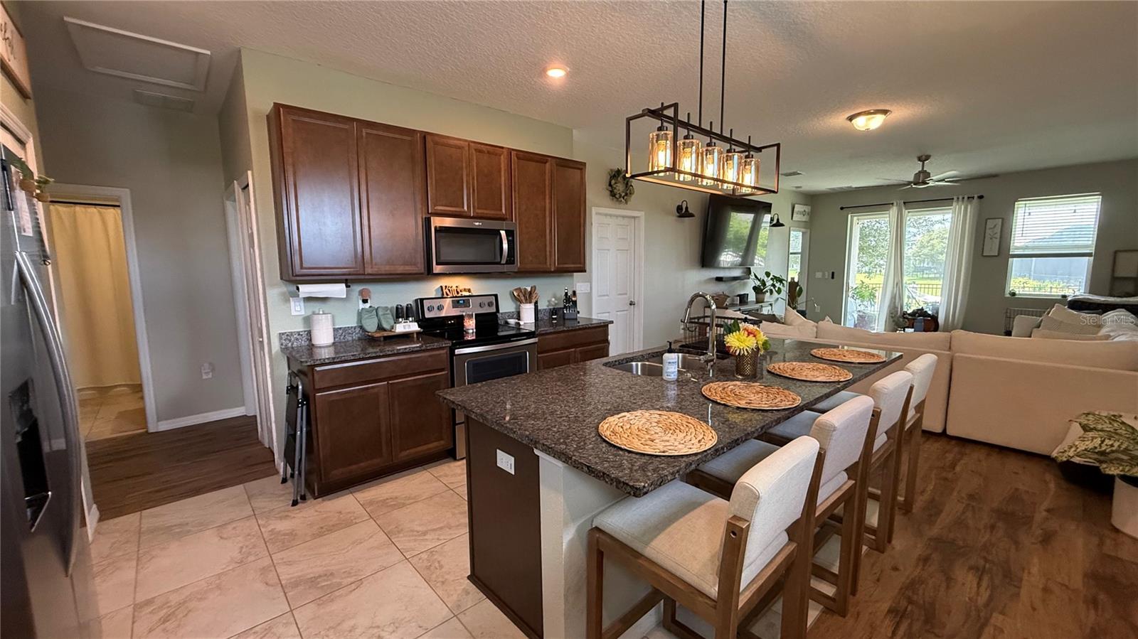 722 LADYFISH LN