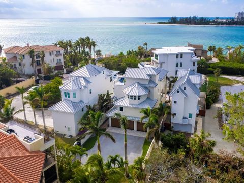 A home in SARASOTA