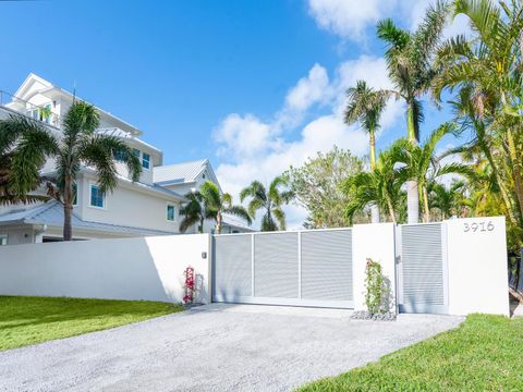 A home in SARASOTA