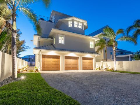 A home in SARASOTA