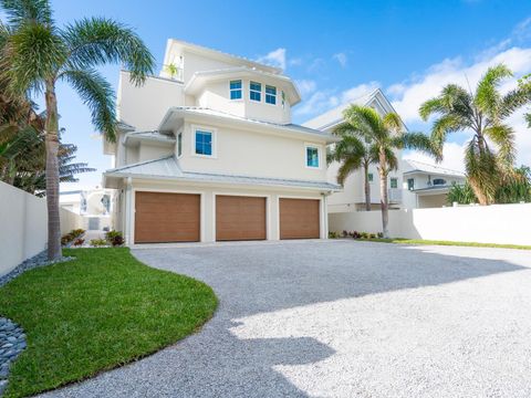 A home in SARASOTA