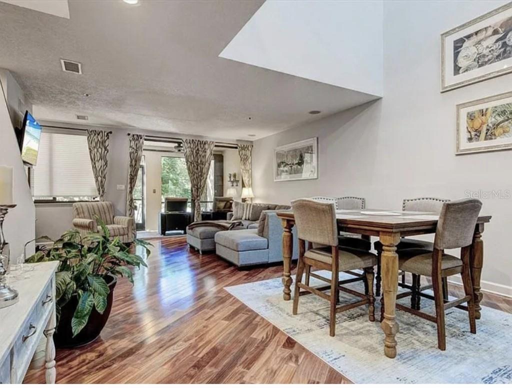 1926 HARBOURSIDE DRIVE 1302