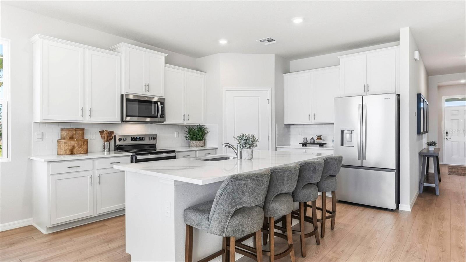 1528 LOVE GRASS TERRACE