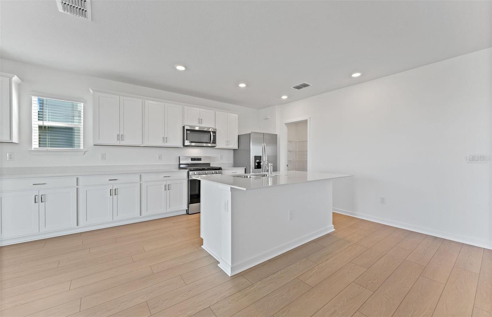 11346 MEADOW RIVER WAY