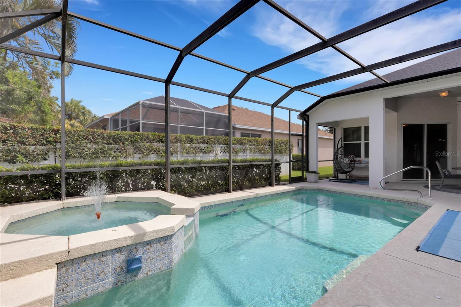 5232 CREEKSIDE TRAIL