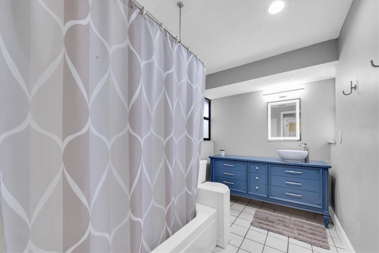 SHOREVIEW PH I - Residential