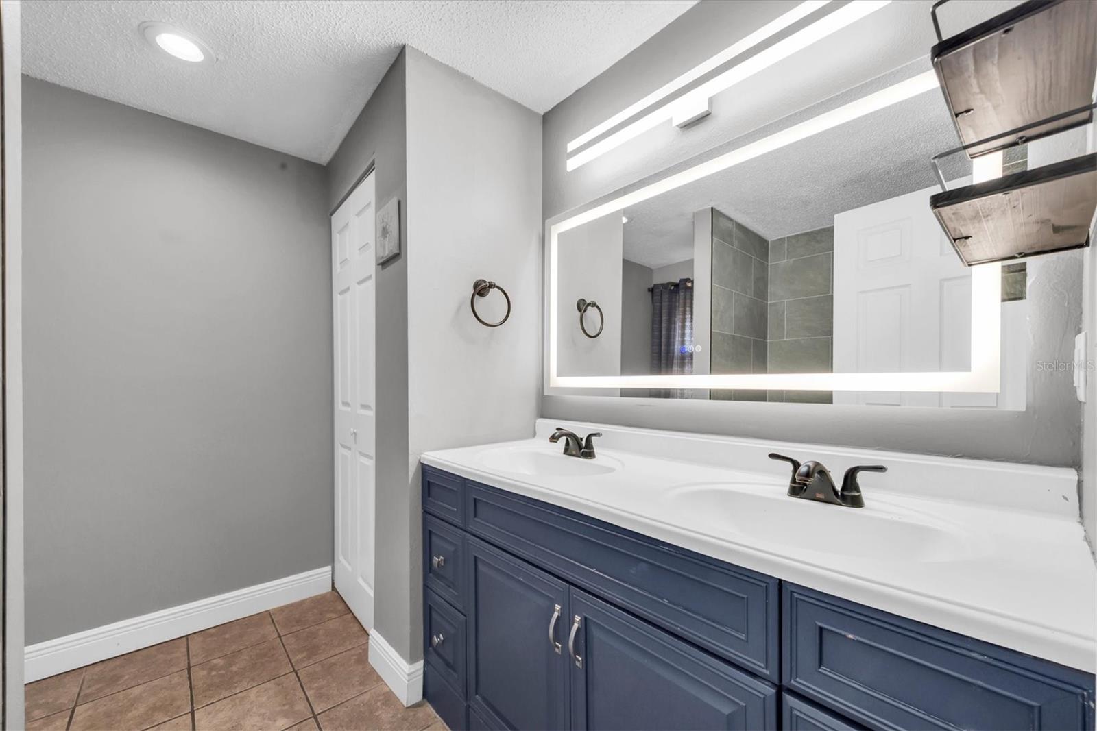 SHOREVIEW PH I - Residential