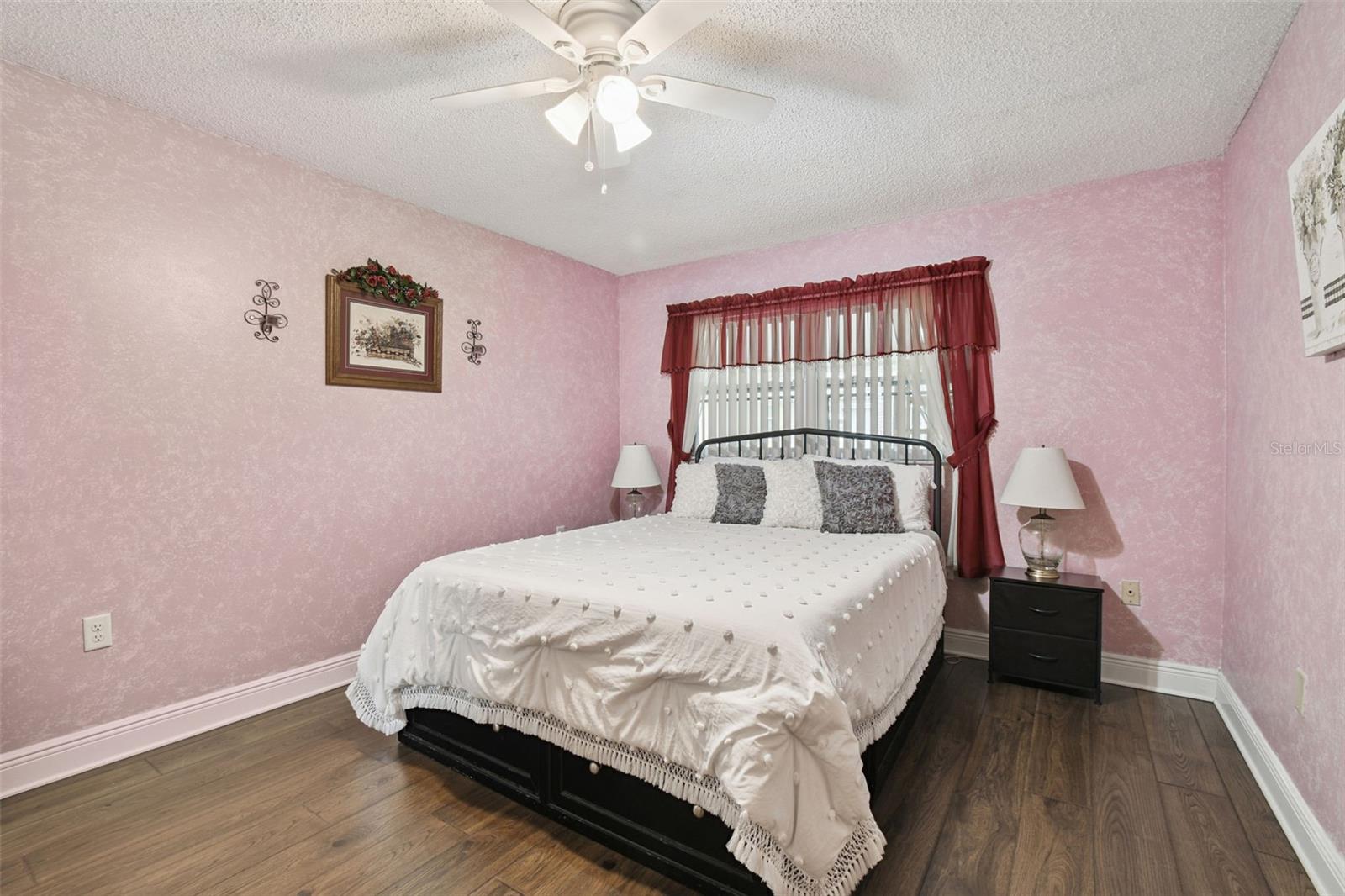 PARADISE POINTE WEST - Residential