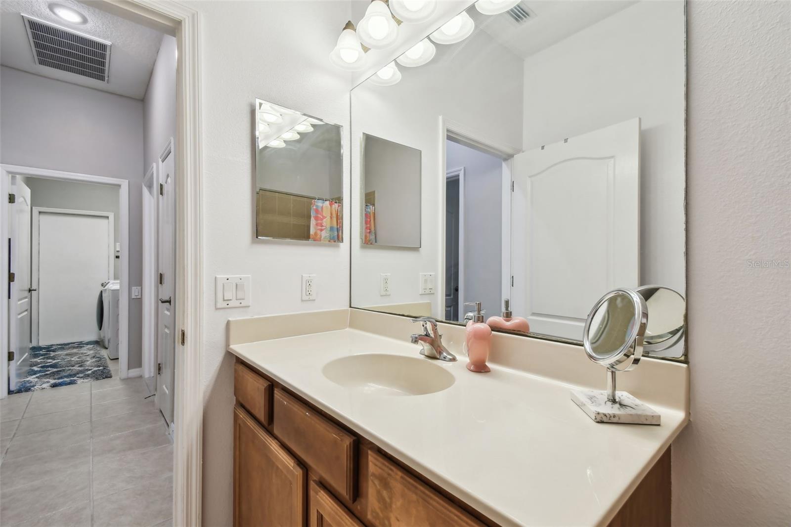 NORTHFIELD - Residential