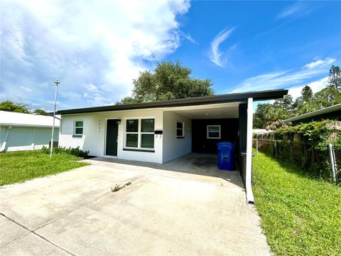Photo of 5627 Commonwealth Avenue N, St Petersburg, FL 33703 (MLS # TB8400233) Photo of 5627 Commonwealth Avenue N, St Petersburg, FL 33703 (MLS # TB8400233)
