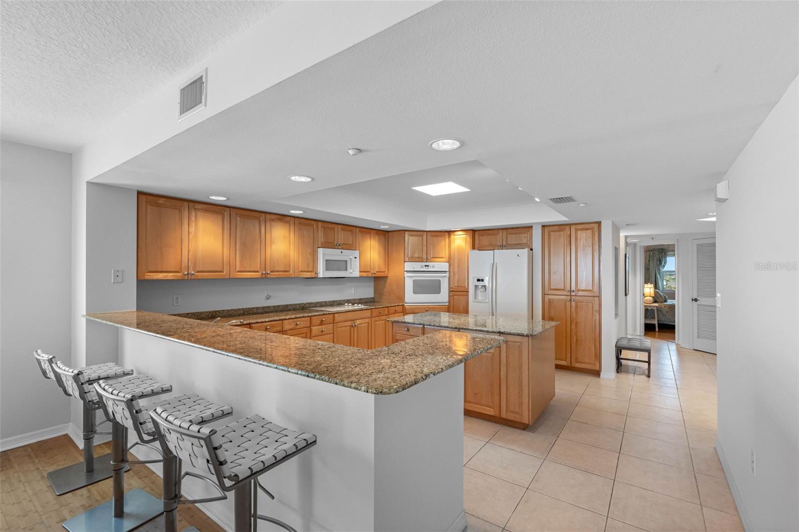 LA CONTESSA CONDO - Residential