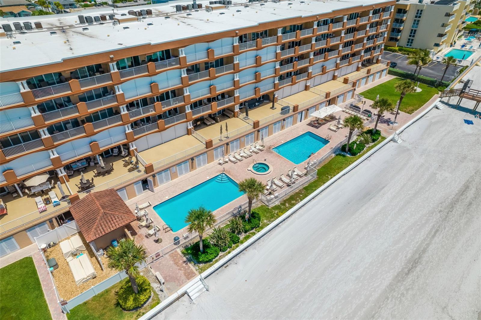 LA CONTESSA CONDO - Residential