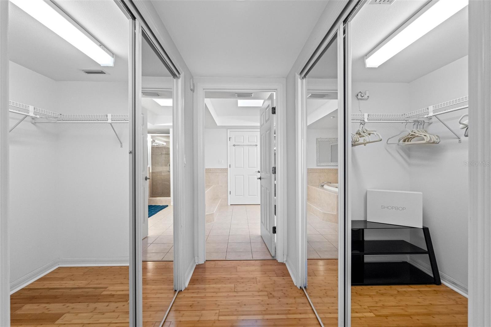 LA CONTESSA CONDO - Residential