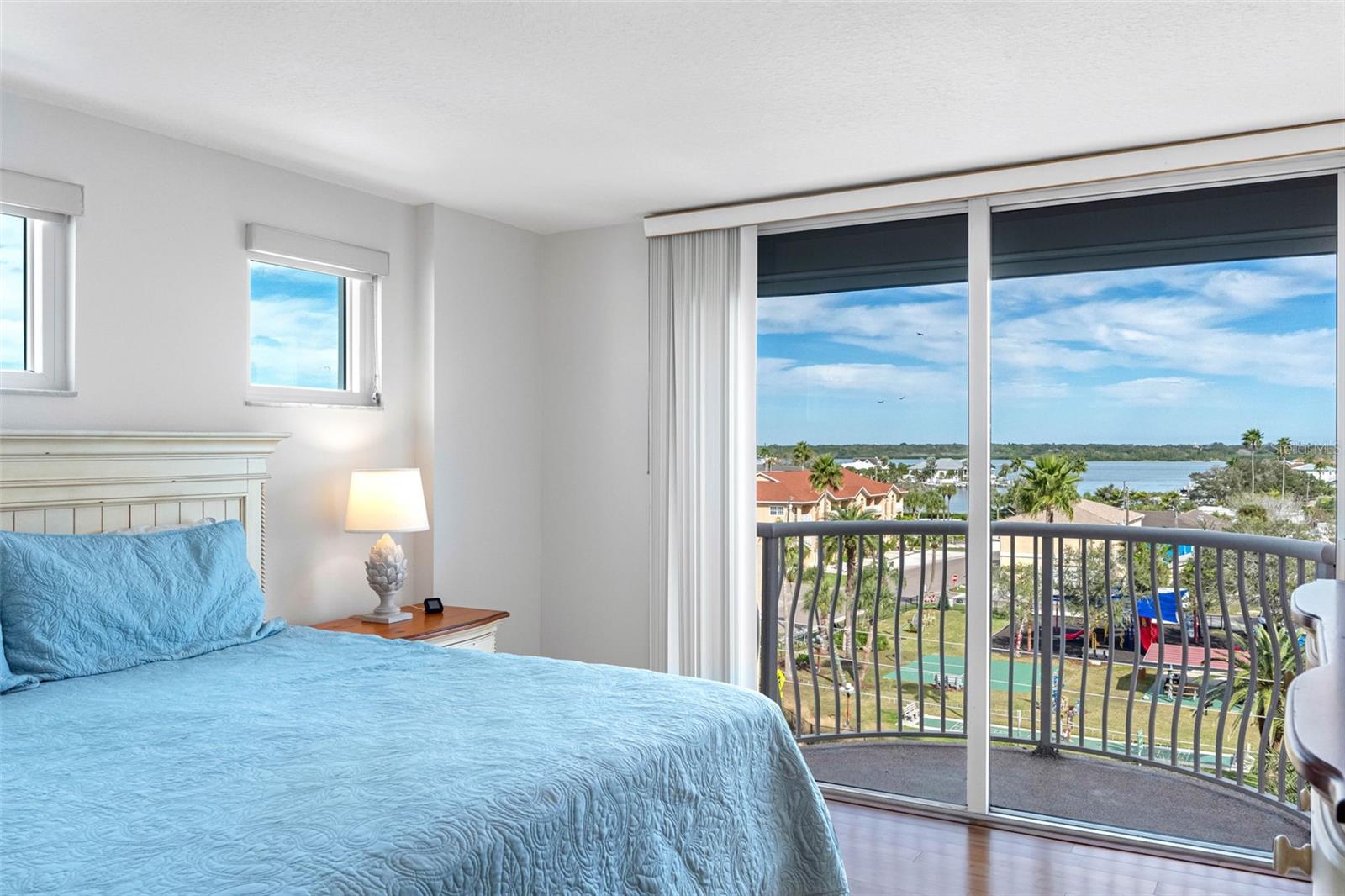 LA CONTESSA CONDO - Residential