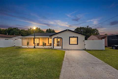 Photo of 8014 N Habana Avenue, Tampa, FL 33614 (MLS # TB8518517)