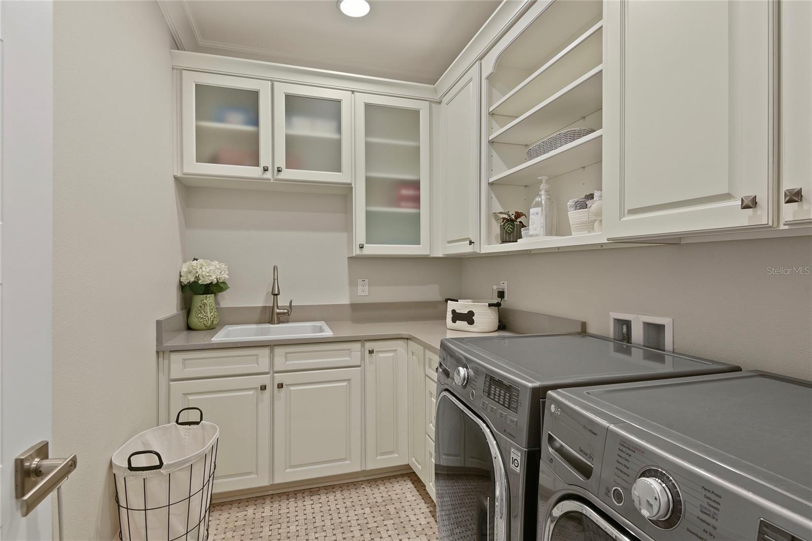 BALDWIN PARK UN #8A - Residential