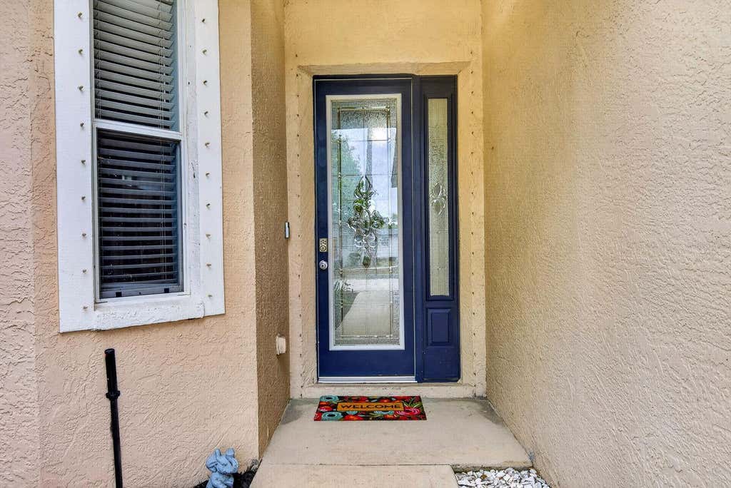 Photo of 2219 18th Avenue W, Bradenton, FL 34205 (MLS # A4696162)